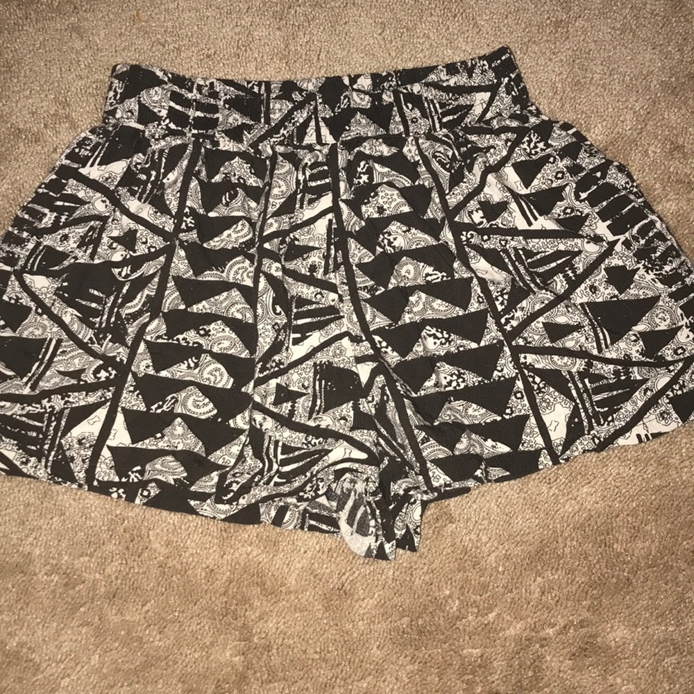 Tribal Print flowy shorts